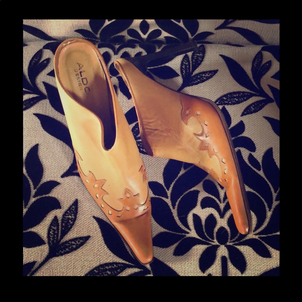 Aldo Heeled Booties Sz 39 (8.5/9)